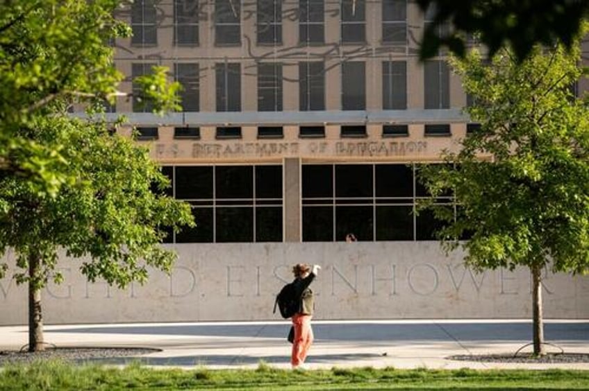 crackdown on student loan defaulters to begin with benefit seizure then wage garnishment