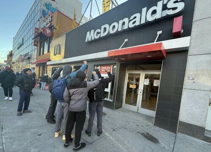 crime battered nyc mcdonalds starts carding people at the door