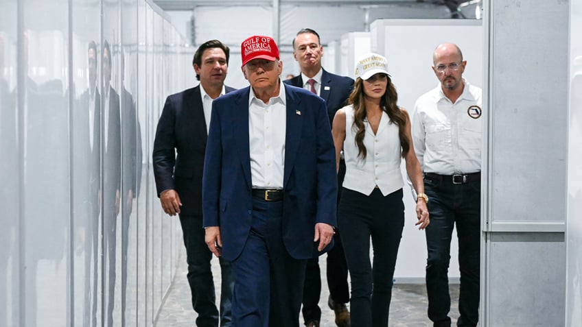 Trump in Florida at detention facility