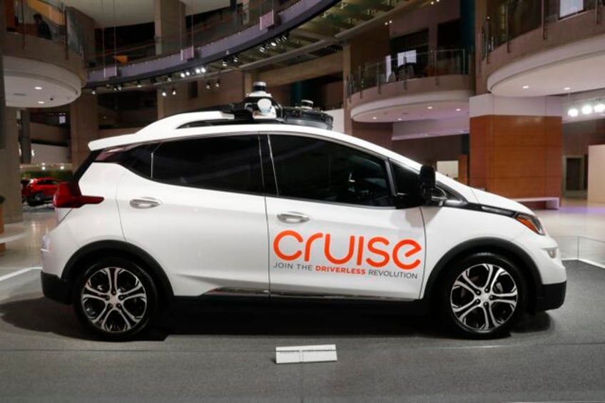 cruise gms robotaxi service suspends all driverless operations nationwide