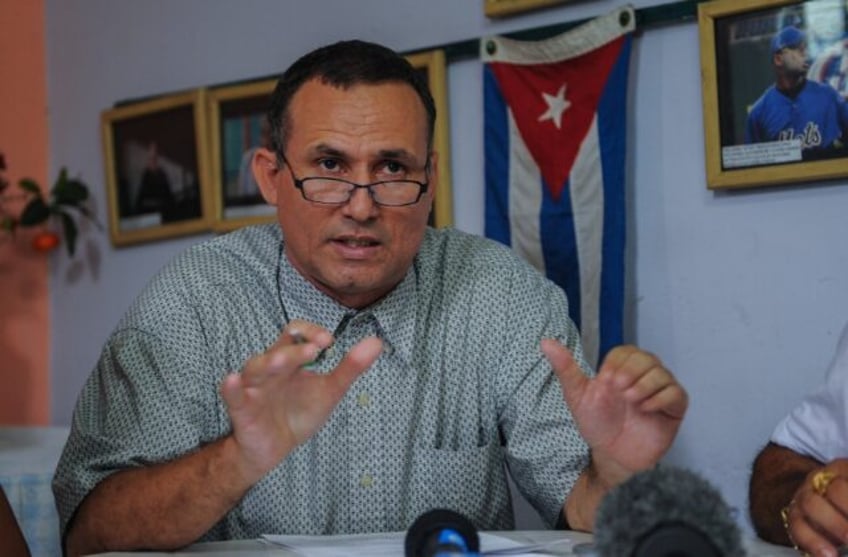 This file photo shows Cuban opposition leader Jose Daniel Ferrer speaking in Havana on May