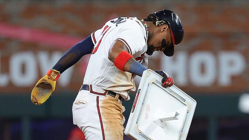 cubs announcers rip braves over absurd play stoppage for ronald acuna jr after historic moment