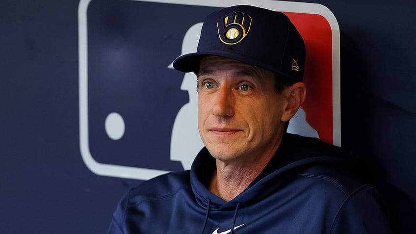 cubs land division rivals manager in shock hire reports