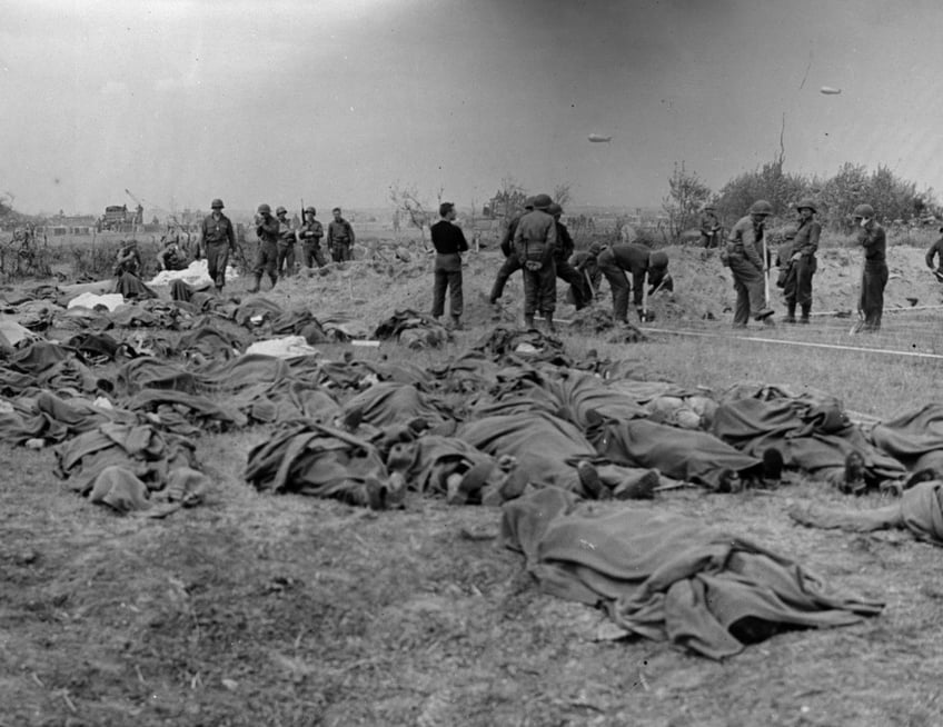 d day in photos the free men of the world are marching together to victory