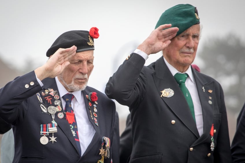 d day in photos the free men of the world are marching together to victory