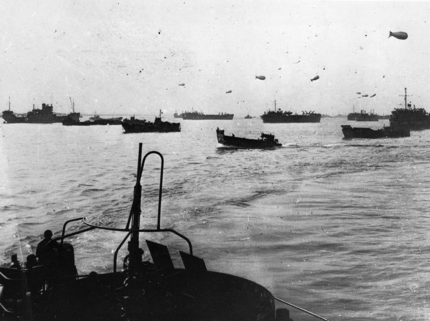 d day in photos the free men of the world are marching together to victory