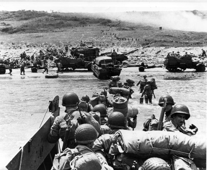 d day in photos the free men of the world are marching together to victory