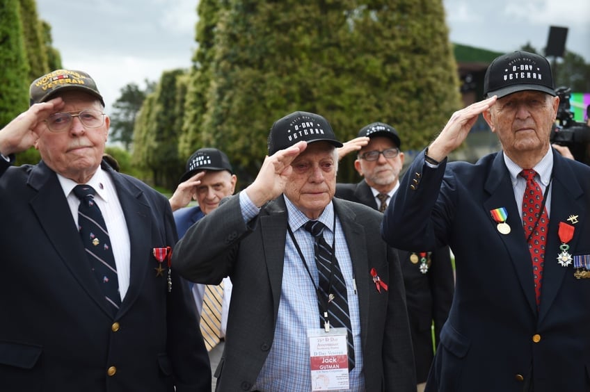 d day in photos the free men of the world are marching together to victory