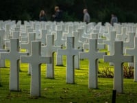 D-Day: The Great Crusade And The Men Who Made It Work