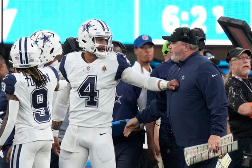 dak prescott cowboys rally in fourth quarter for a 20 17 victory over the chargers