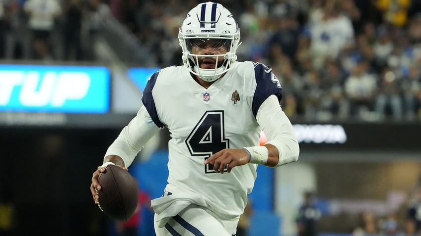 dak prescott pokes fun at critics while promoting at home colon cancer screening kits