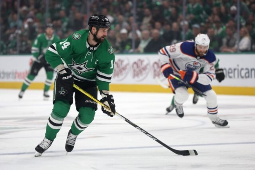 Jamie Benn scored the opening goal for the Dallas Stars in their 3-1 win against the Edmon