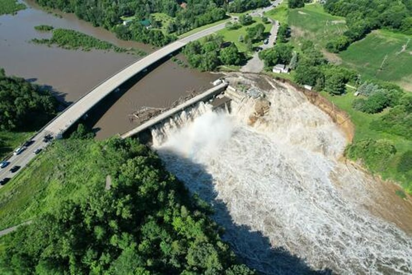 dam in east texas on potential failure watch