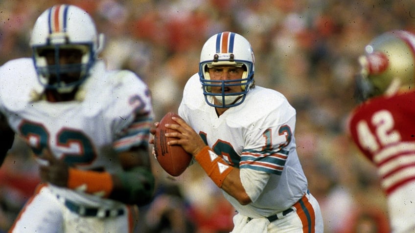 dan marino says hed throw for 6000 yards in todays nfl