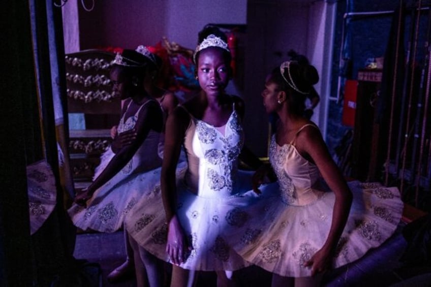 dance is beautiful kenyan slum reaches for ballet stars