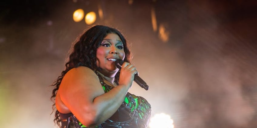 dancers suing lizzo hit back at singers response to allegations so disheartening