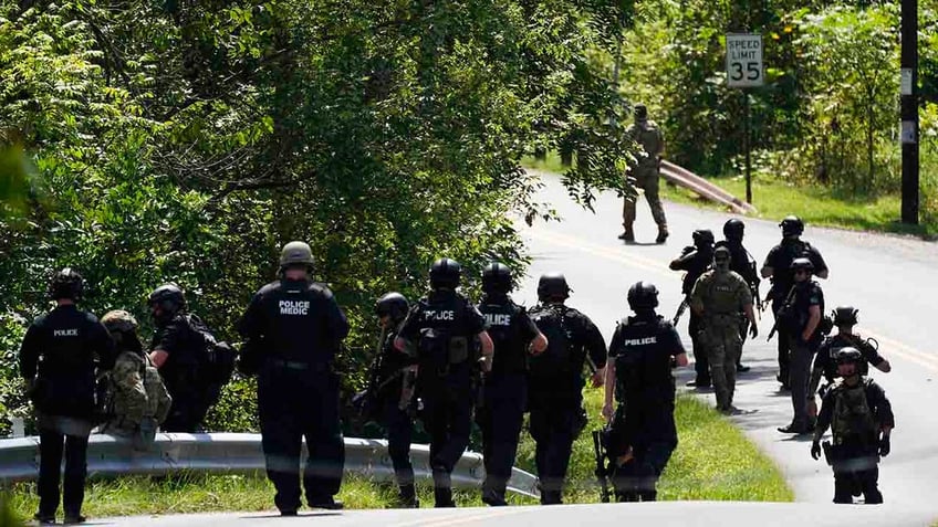 danelo cavalcante manhunt armed killer still believed to be in rural pennsylvania as schools remain closed