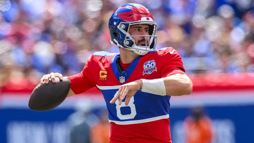 Daniel Jones surveys the field