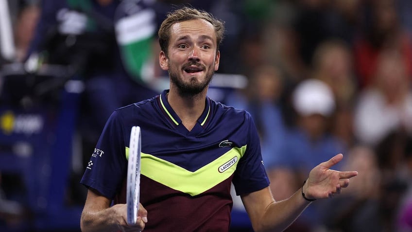 daniil medvedev takes on us open crowd during fiery exchange are you stupid or what