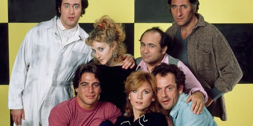 danny devito and ex rhea perlman join taxi co stars for new york reunion