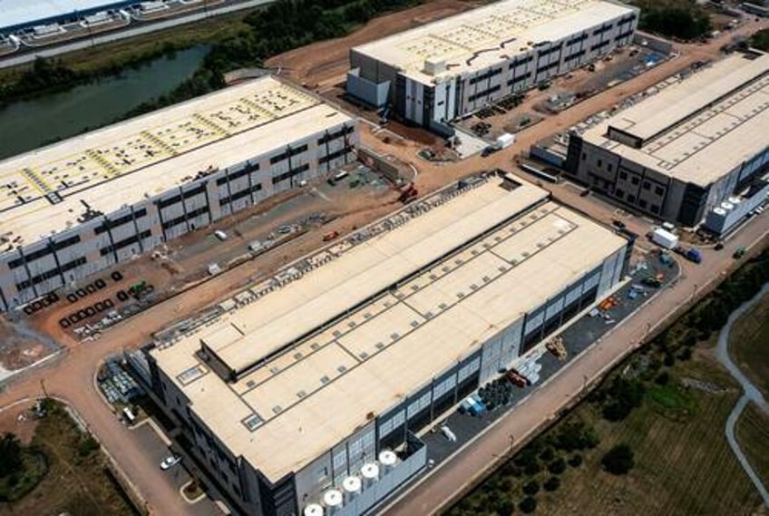 data center construction boom faces local resistance in 28 states
