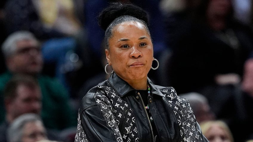 Dawn Staley vs NC State