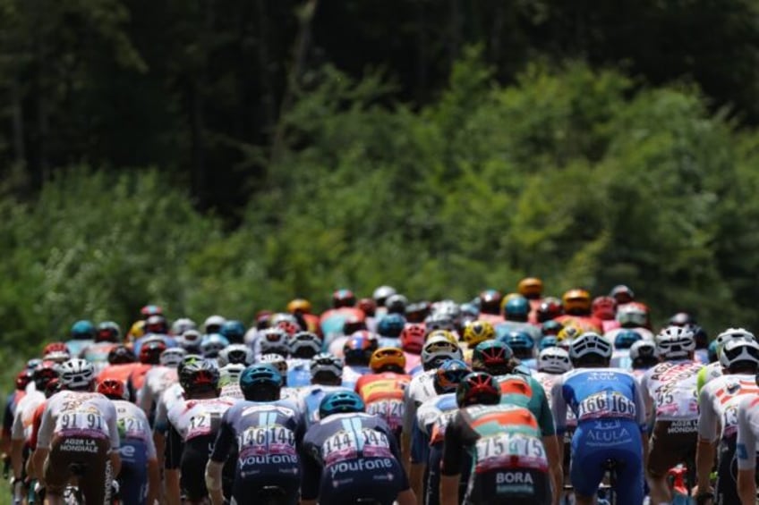 dazzling finish to new look tour de france route