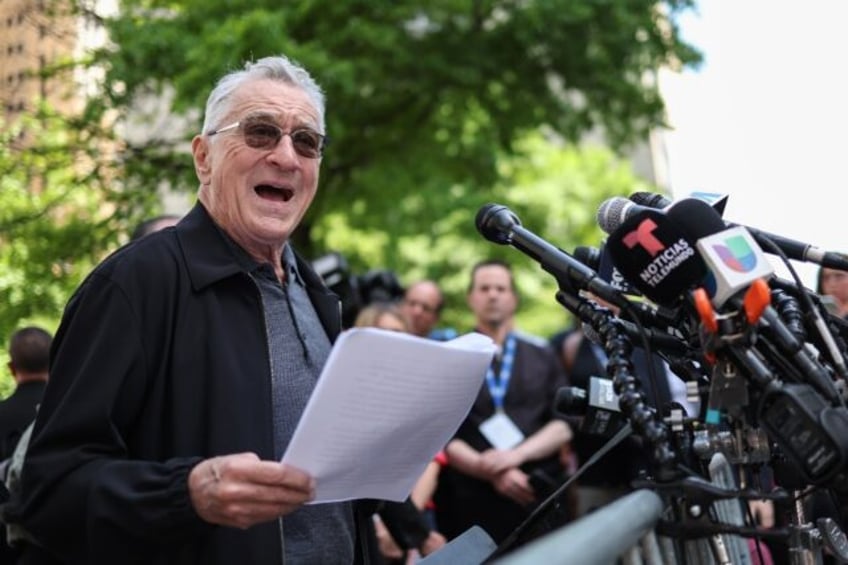 Robert De Niro speaks in support of President Joe Biden outside of Manhattan Criminal Cour