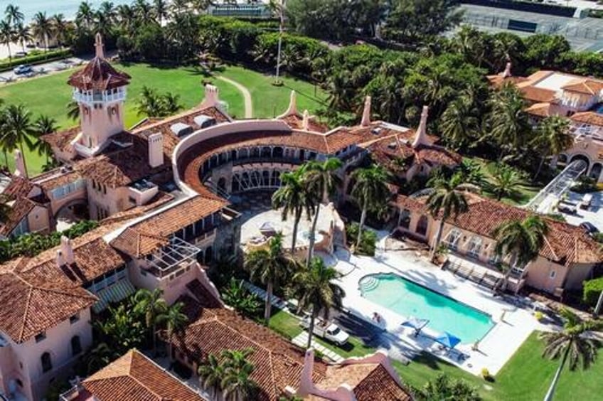 deadly force an option new docs show fbi agents were prepared for secret service resistance at mar a lago