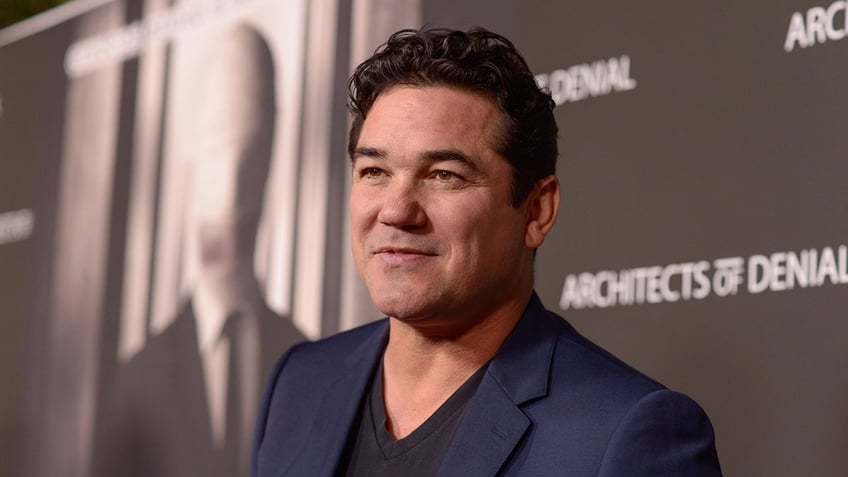 Dean Cain on the red carpet