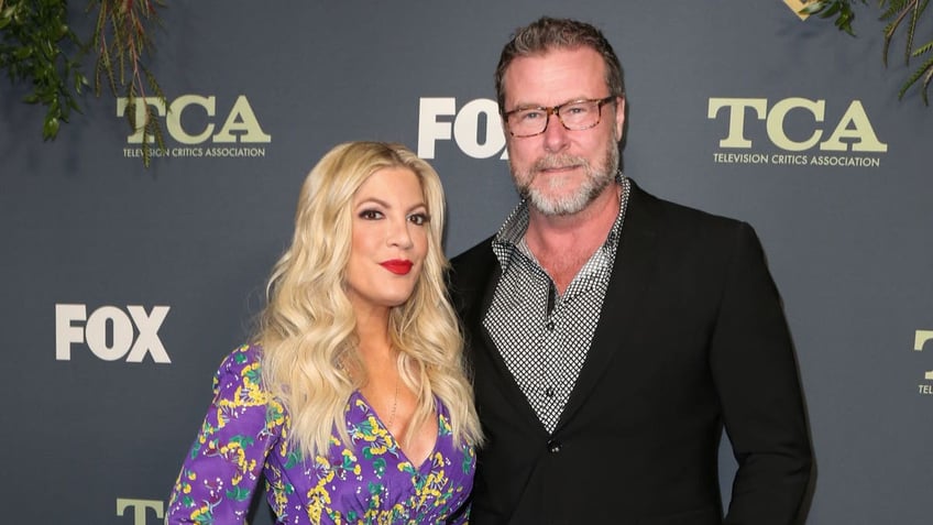 Tori Spelling and Dean McDermott on the red carpet