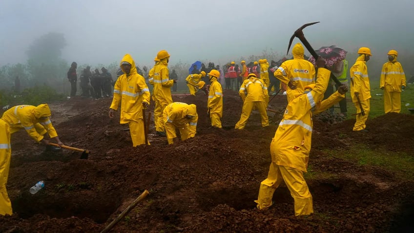 death toll caused by western india landslide climbs to 21