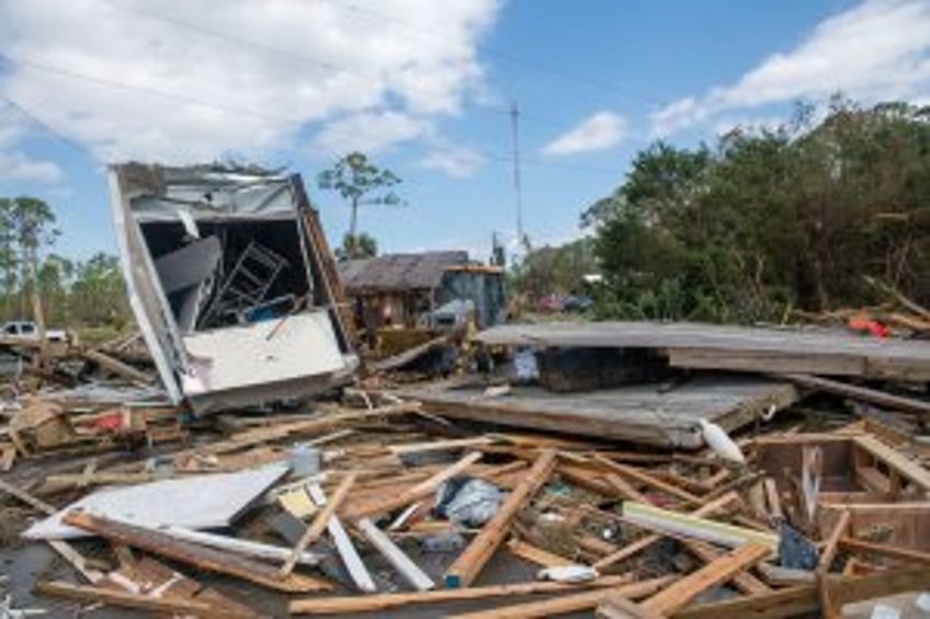 Death toll climbs after 'widespread devastation' from Helene