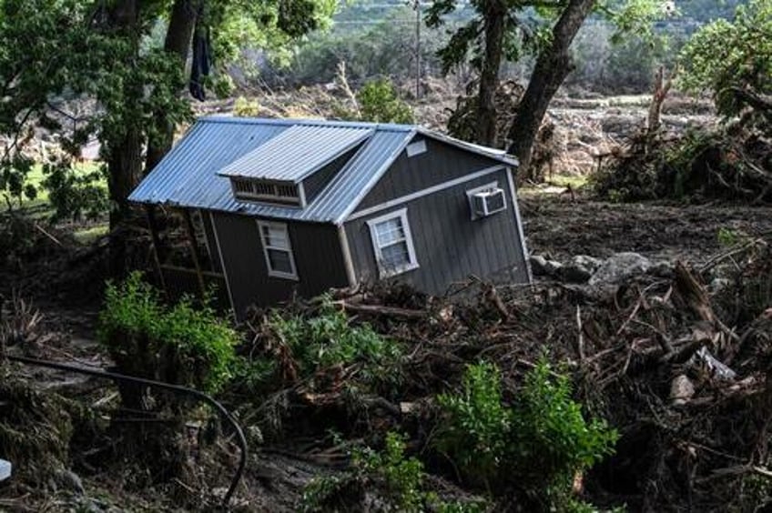 death toll in texas floods reaches 119 as search crews race against time