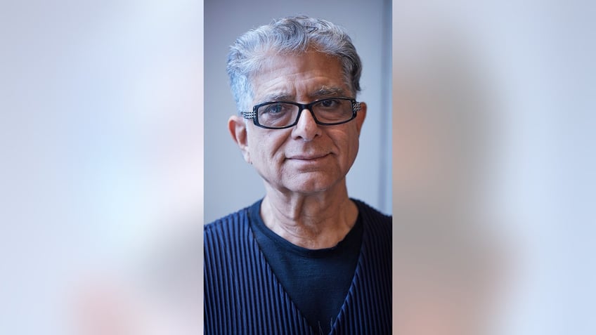 Deepak Chopra head and shoulder shot