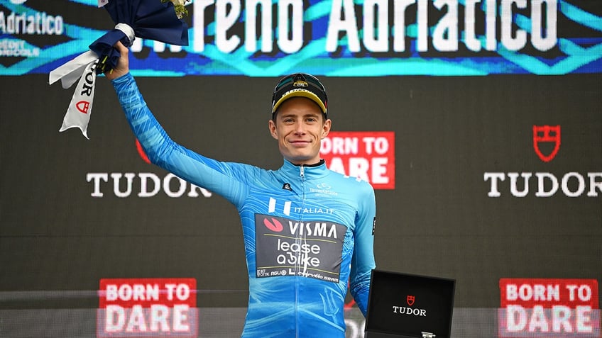 Jonas Vingegaard podium