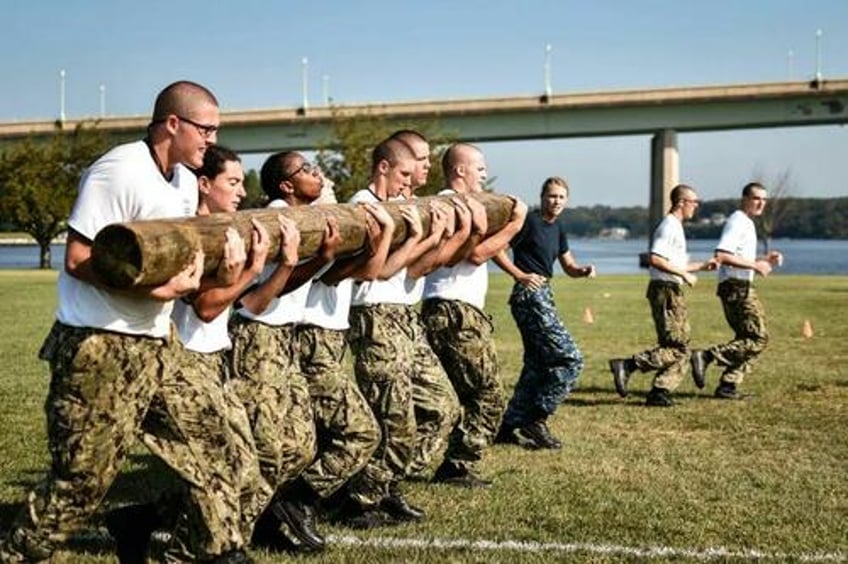 defense budget talks reignite debate over military draft for women