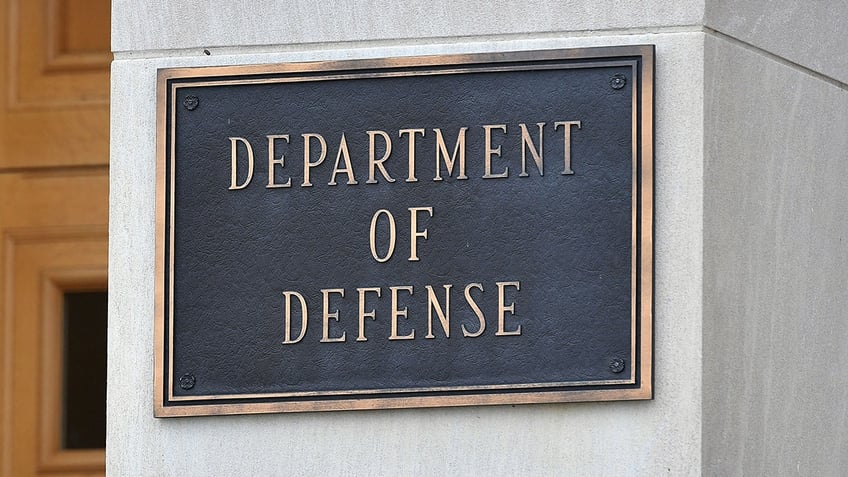 defense department official allegedly operated dog fighting ring executed pit bulls with jumper cables doj