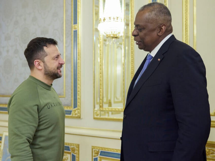 defense secretary lloyd austin visits ukraine to reassure leaders us support will continue