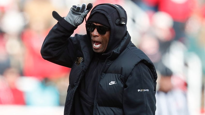 deion sanders colorado football program sees top recruit decommit amid disappointing 2023 season