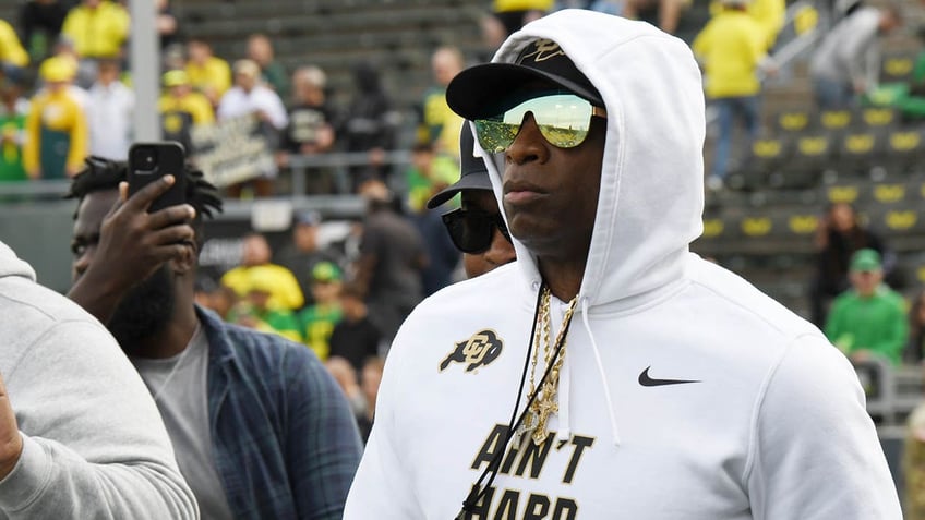 deion sanders gives blunt advice on how top freshman can get more playing time