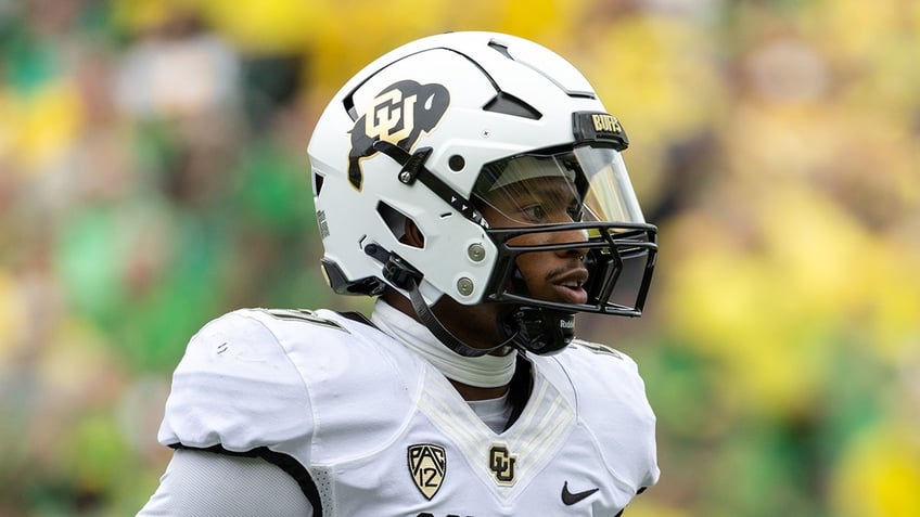 deion sanders son hospitalized for peeing blood after colorados brutal loss to oregon