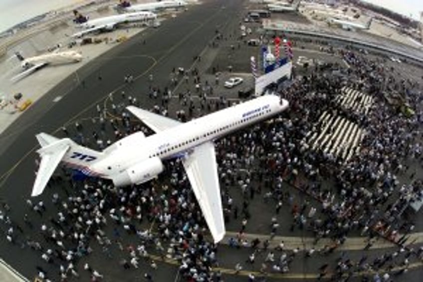 Delta flight engine lacked oil when making emergency landing
