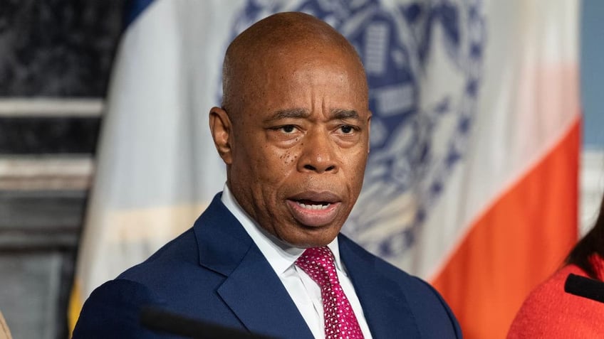 dem run city expands asylum assistance to migrants amid stinging budget cuts due to raging crisis