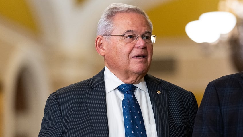 democrat sen bob menendez defends himself against bribery charges active smear campaign