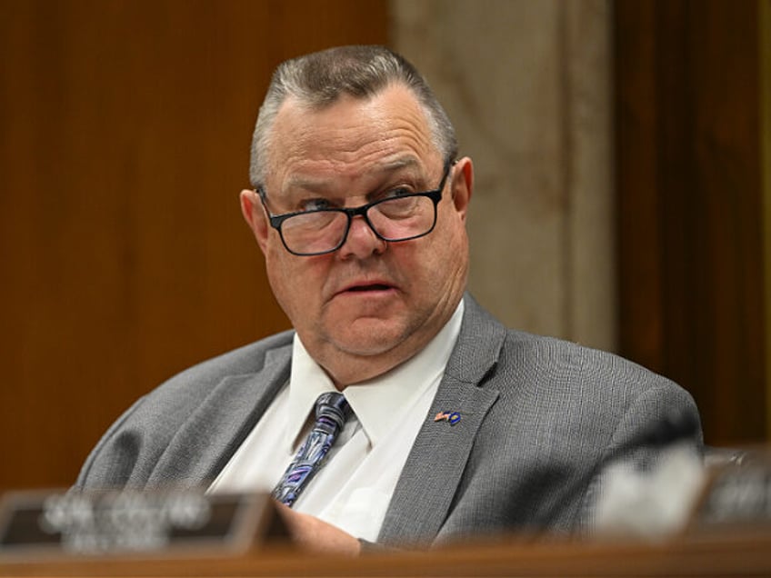 democrat sen jon tester hid meeting with boeing lobbyist while weighing faa nomination