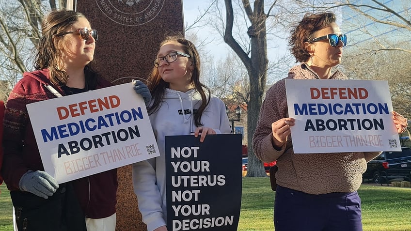 democrat states begin protecting doctors who send abortion pills to states where theyre restricted