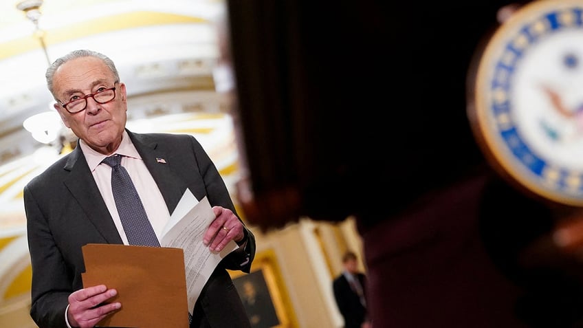 democratic senate leader caves to republicans in government shutdown standoff and more top headlines