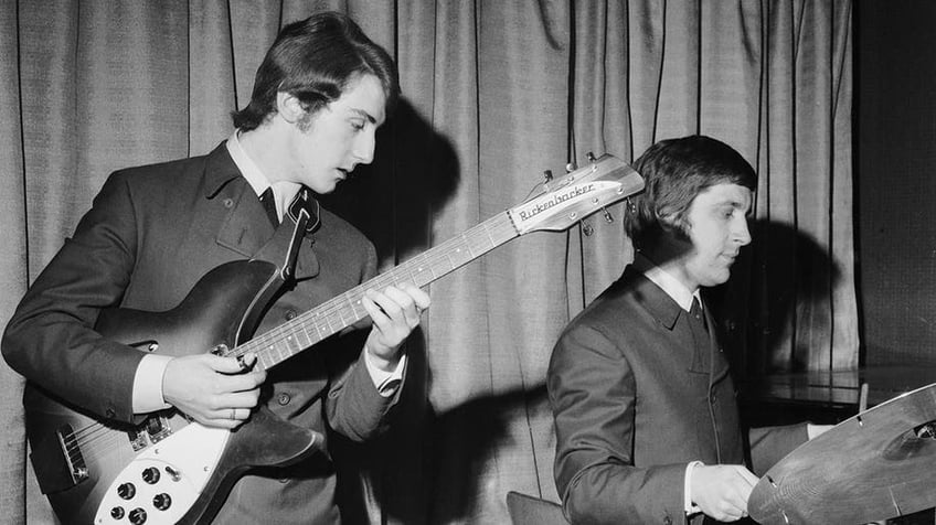 denny laine wings and moody blues co founder dead at 79