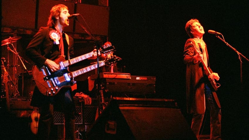 denny laine wings and moody blues co founder dead at 79